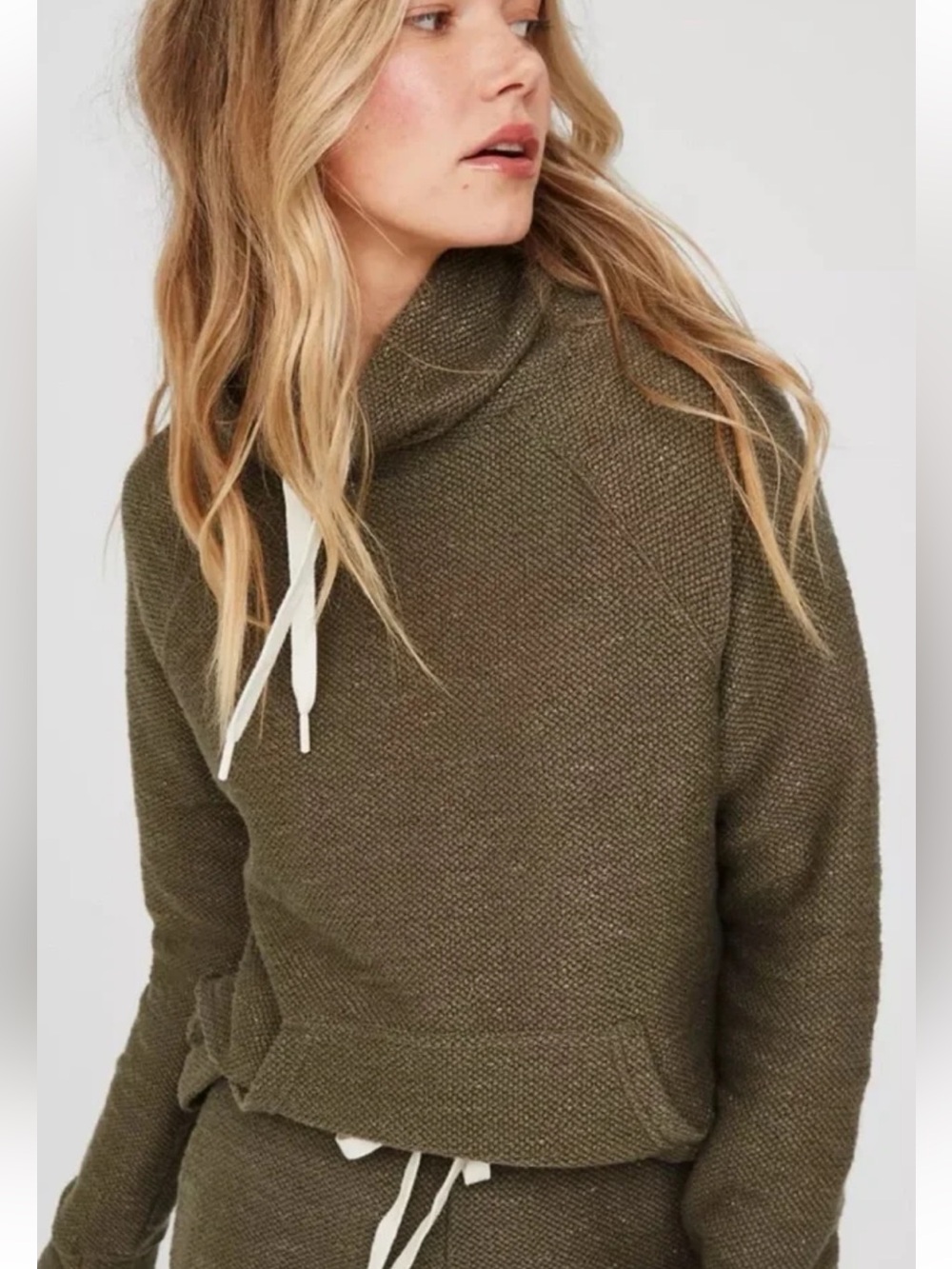 Offline By Aerie Snow Day Mock Neck Sweatshirt Washed Olive Women’s Size Small